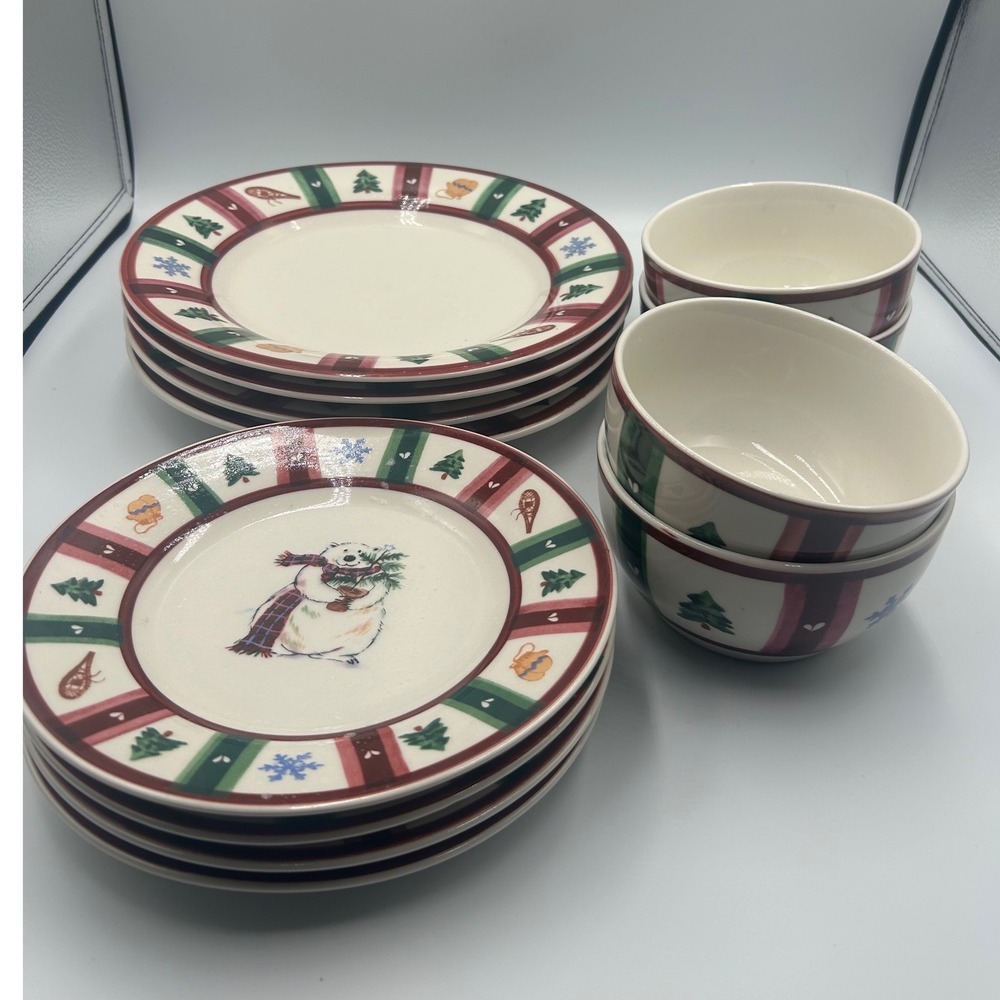 Pfaltzgraff Snow Bear Christmas Holiday Dinnerware Set 12pc Plates and Bowls - Picture 2 of 9